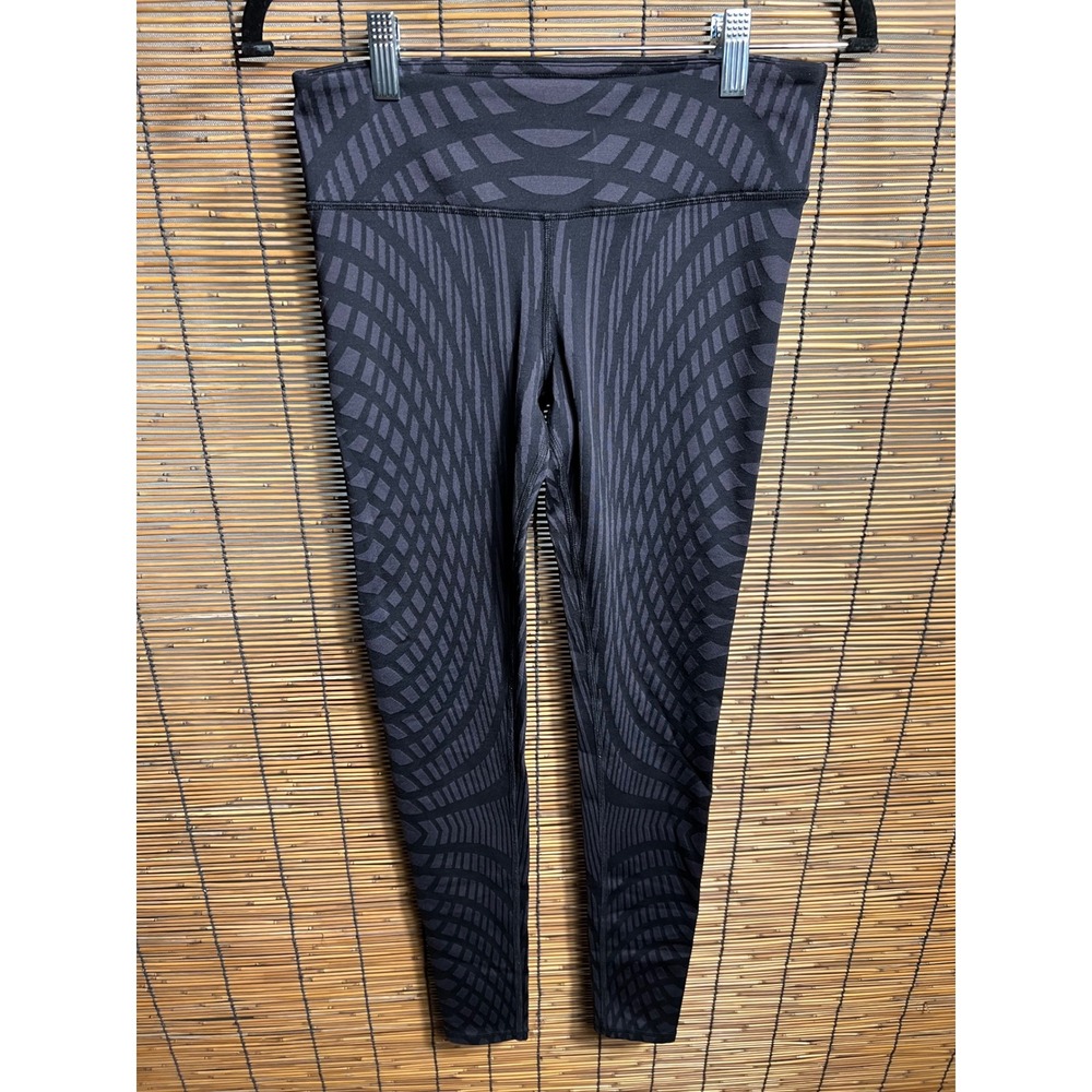 Alo Yoga High Waisted Geometric Optical Illusion Print Leggings Black Grey S A2